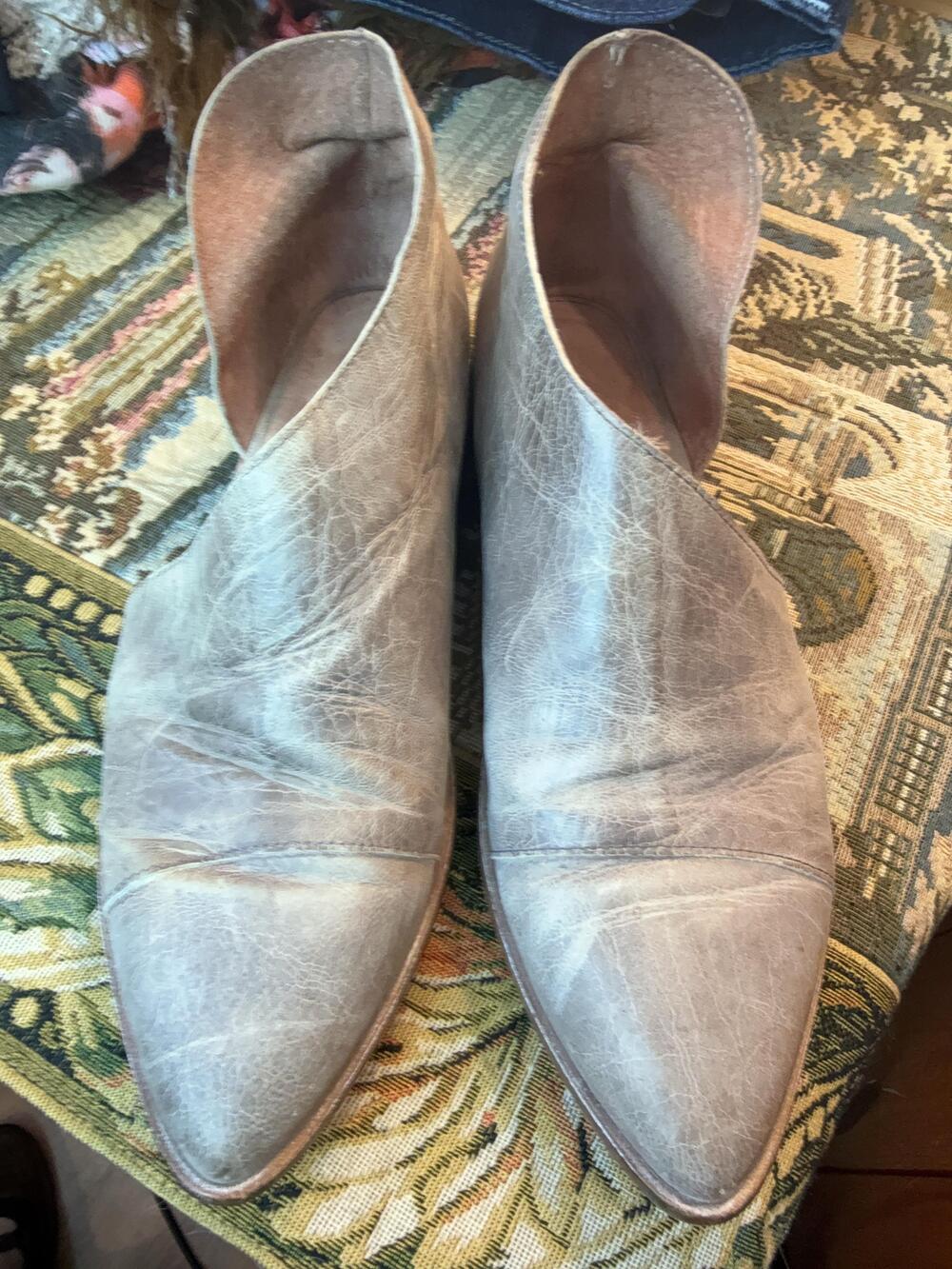 Free People Boots Womens 8.5 Gray Leather Ankle Cutout Pointed Toe Booties